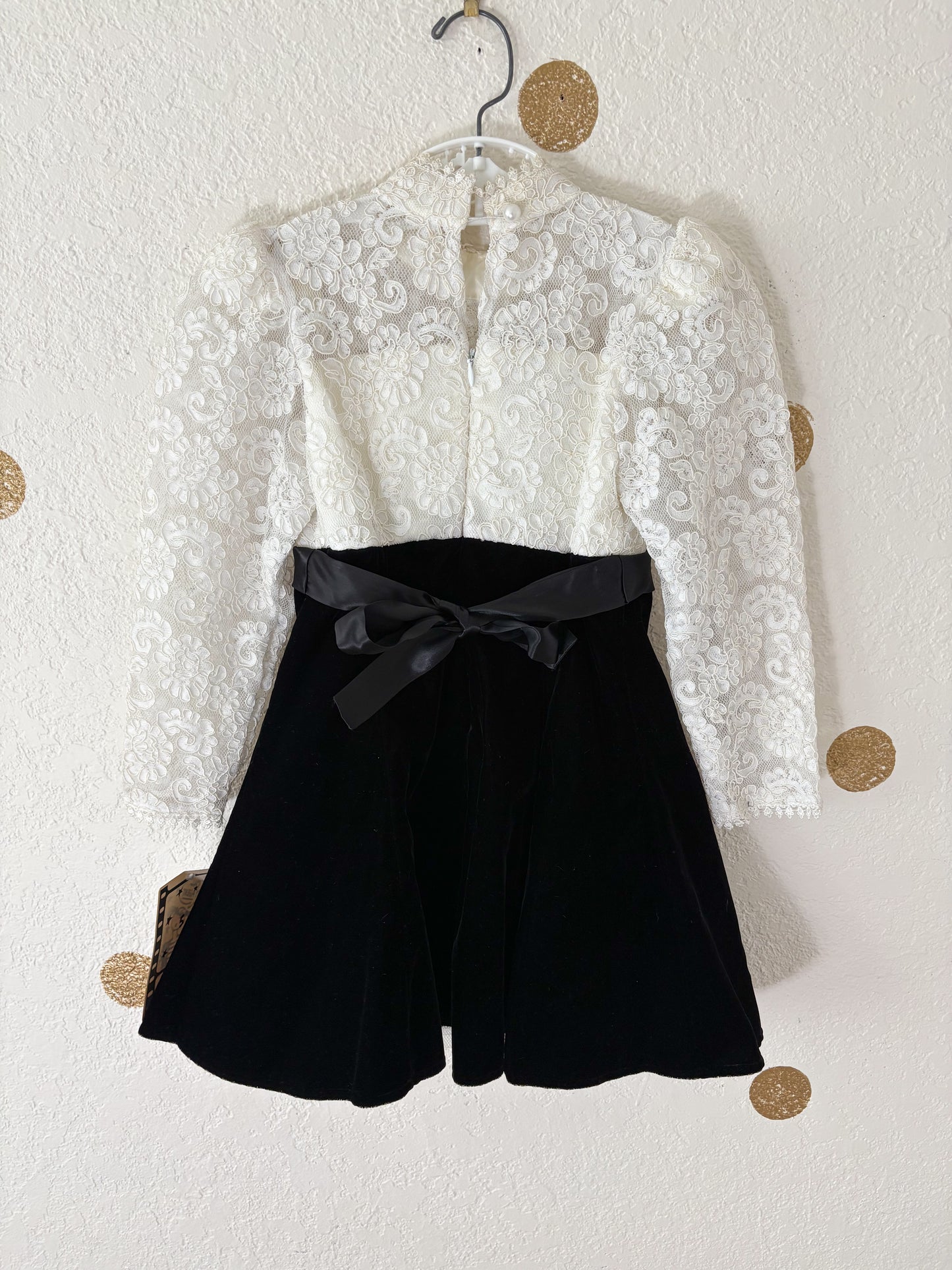 Vintage Hollywood Babe party dress.