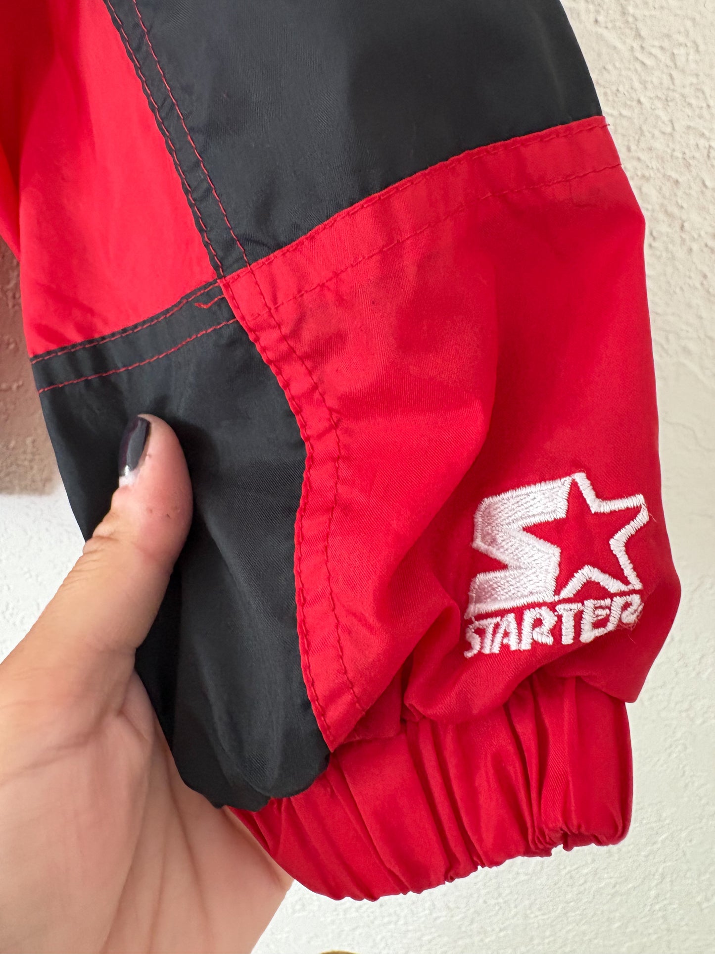 Vintage Chicago Bulls windbreaker jacket.