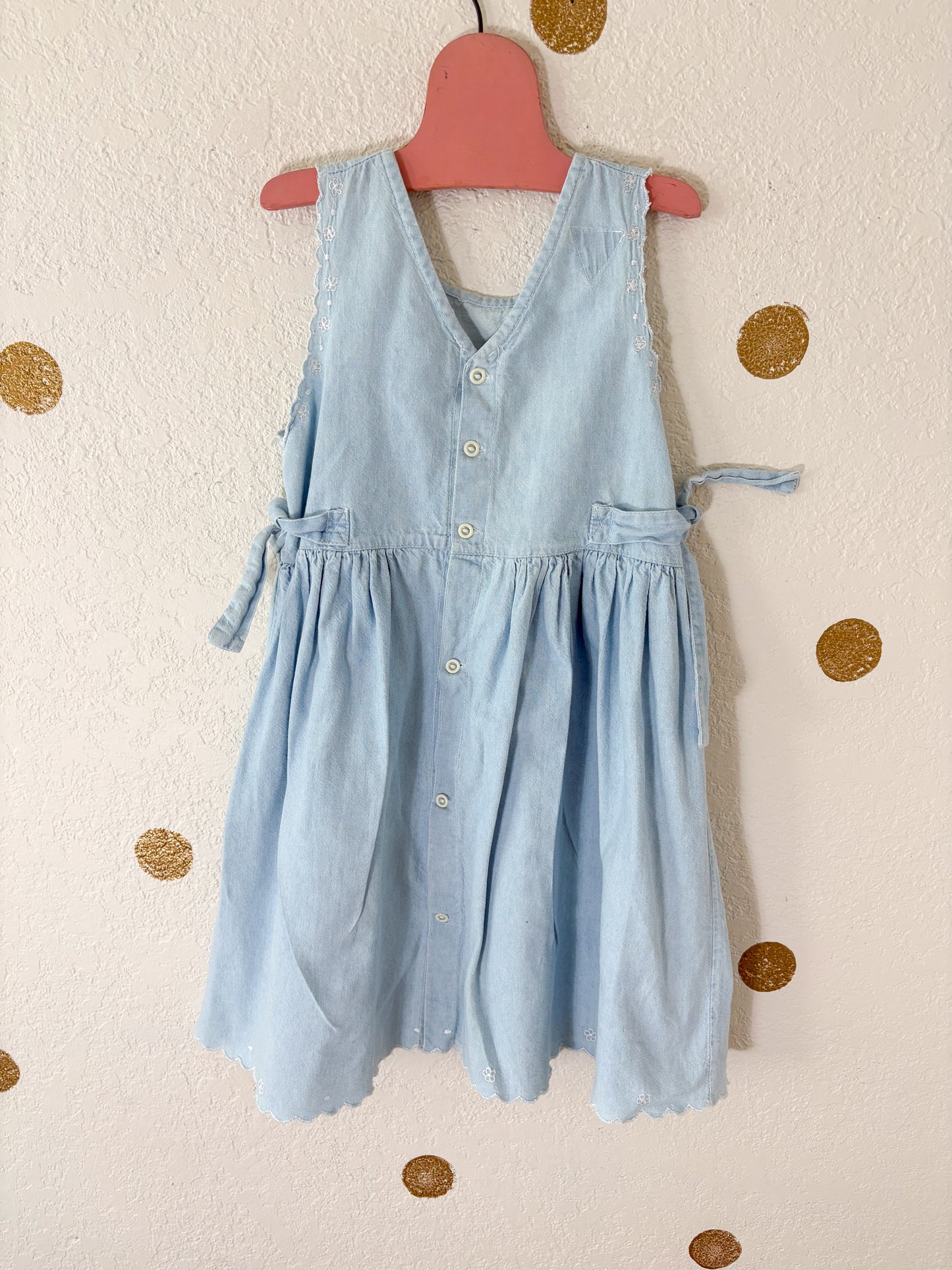 Vintage European Enanitos chambray pinafore style dress.