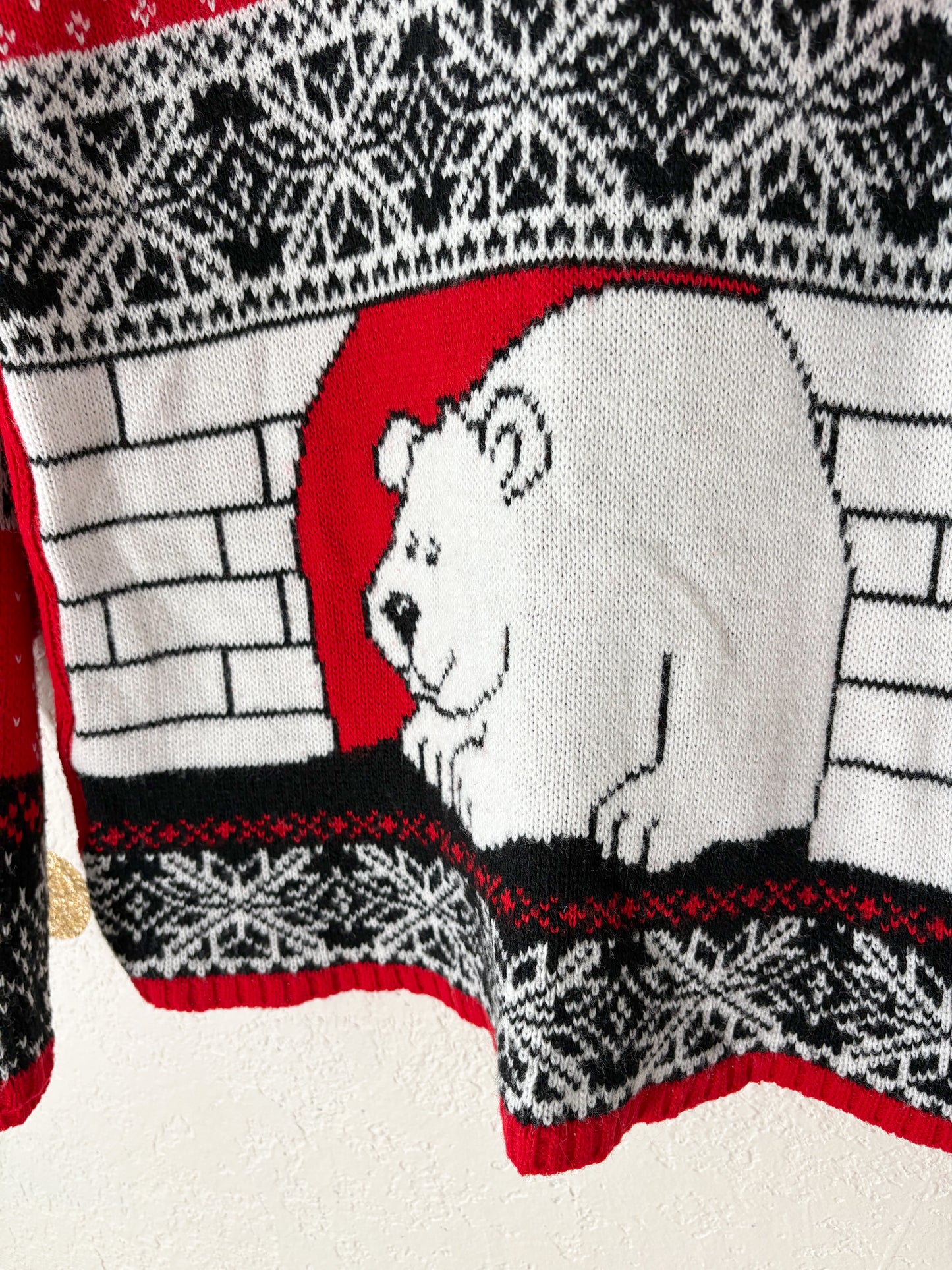 π For the mamas π Unbranded vintage acrylic turtleneck sweater.