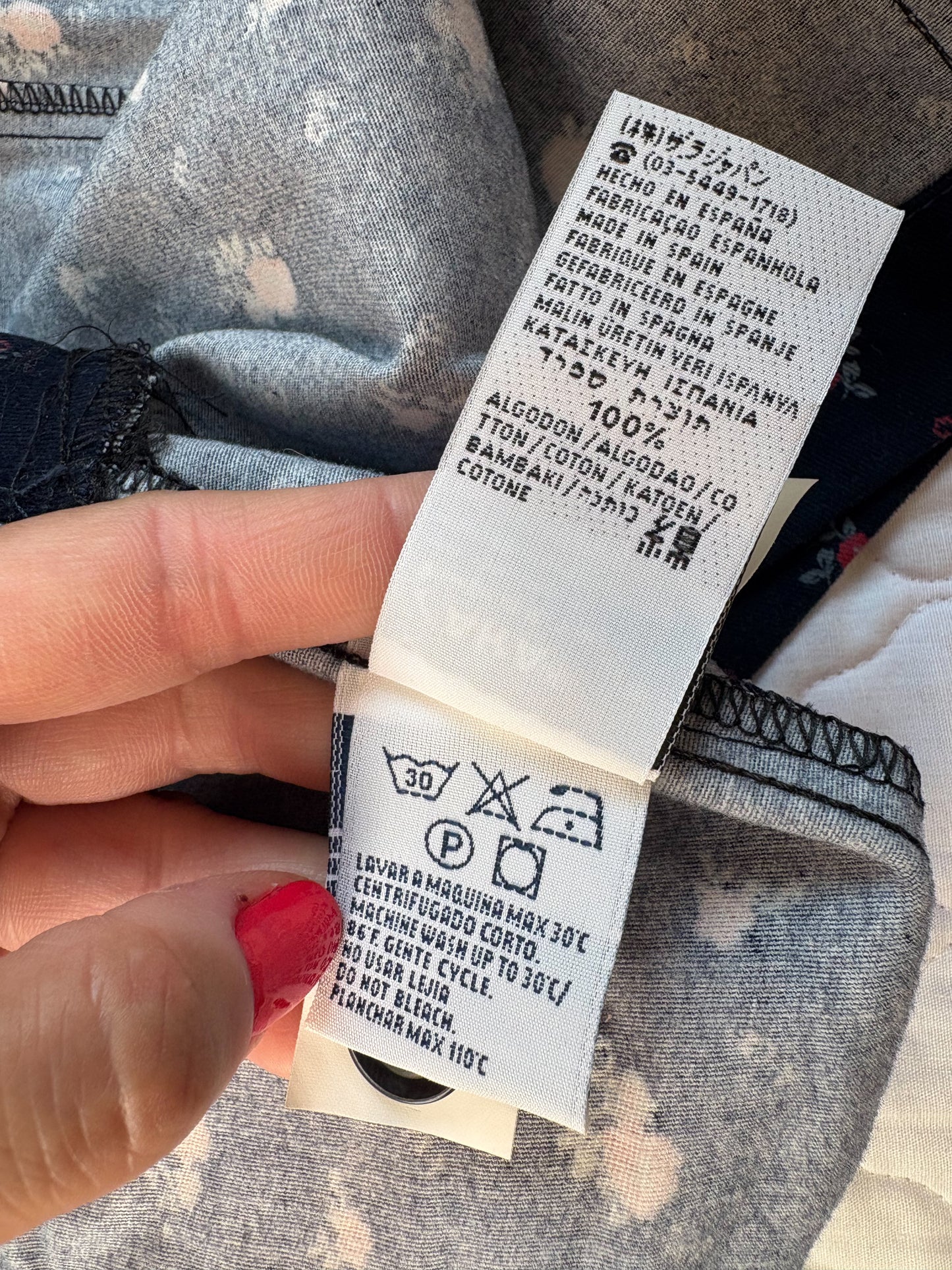 Deadstock vintage Zara toddler floral jumper.
