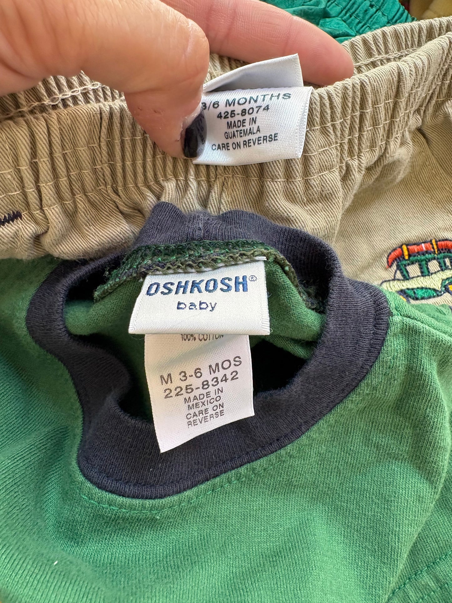 Y2K Oshkosh 2 piece baby set.