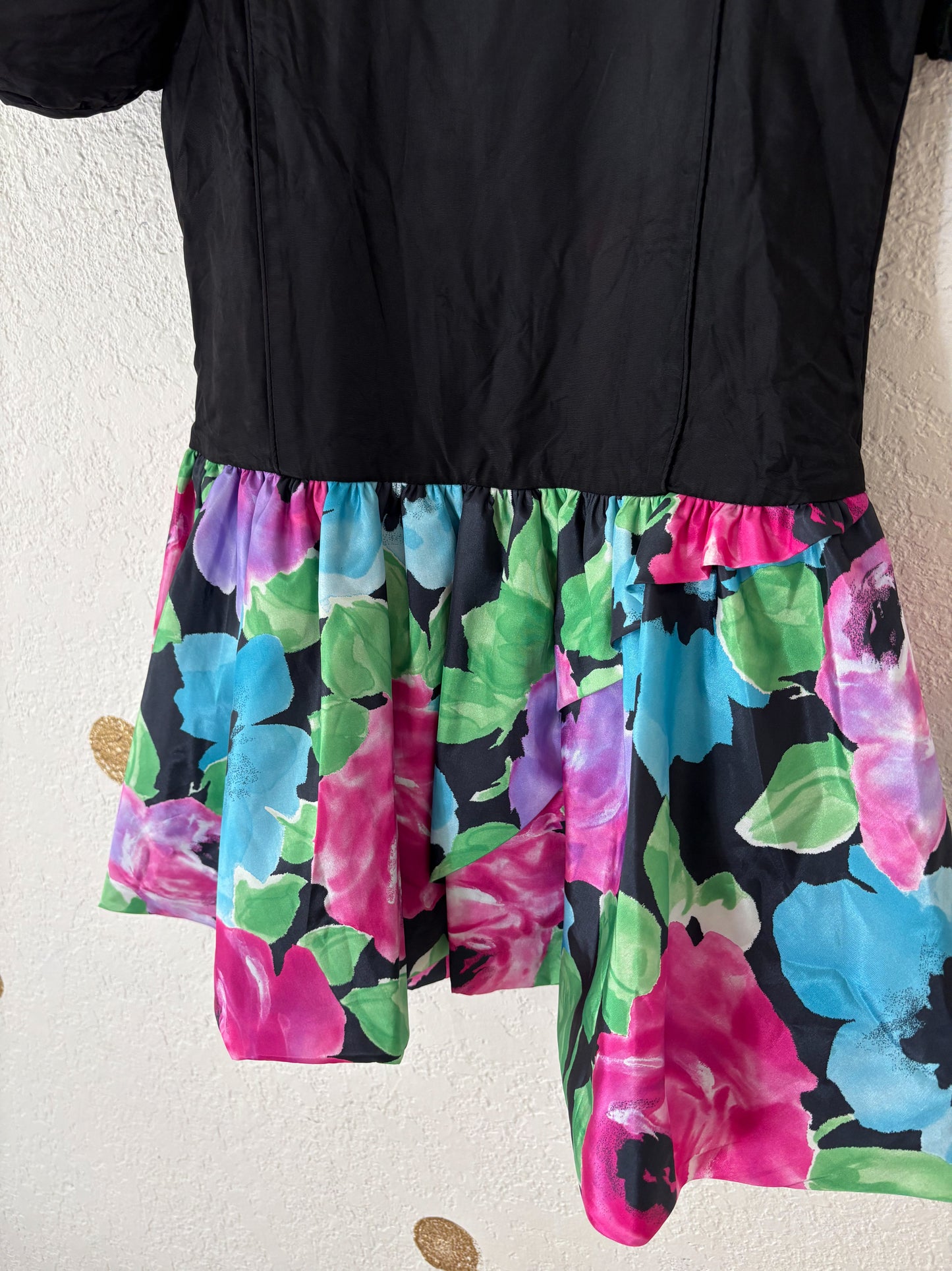 Vintage Lilo California floral party dress.