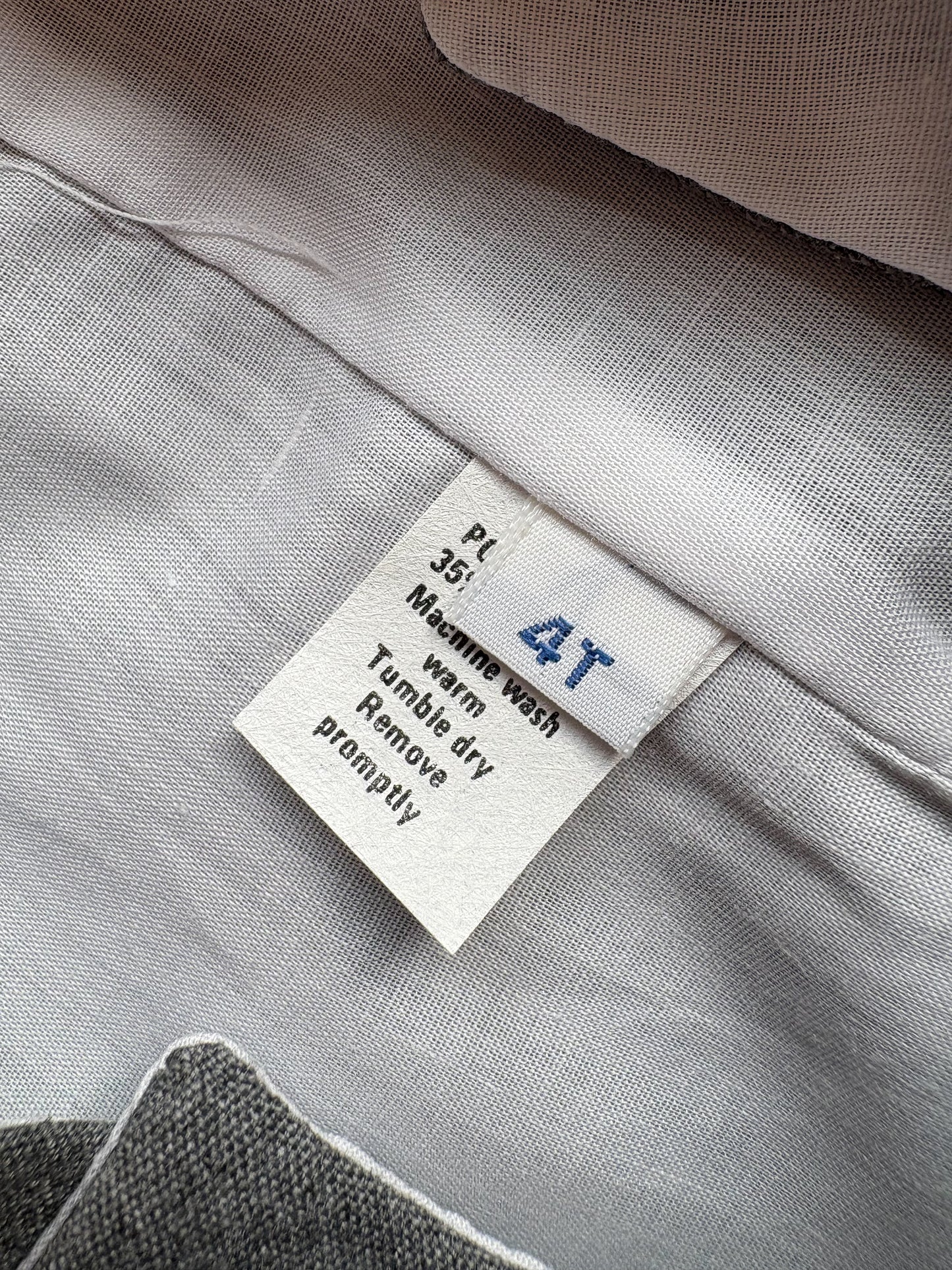 Unbranded vintage toddler romper.