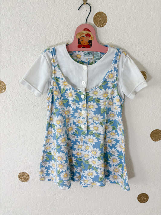 Vintage Girls on - the - go floral romper.