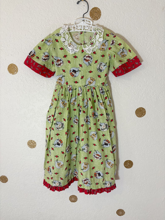 Unbranded vintage AOP dress.