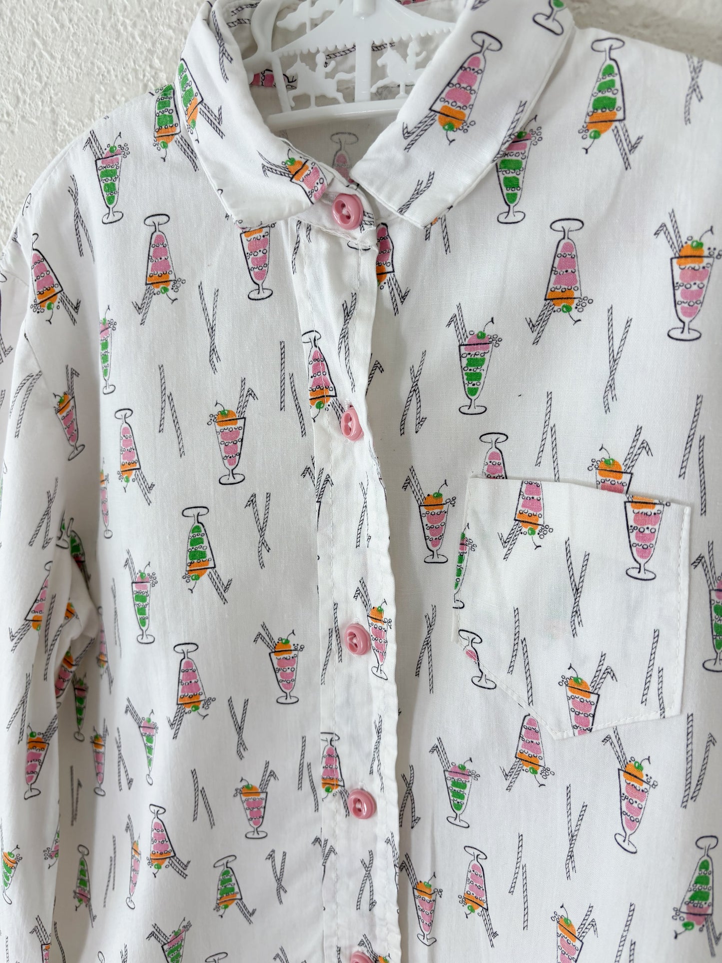 Unbranded vintage AOP long sleeve button up.