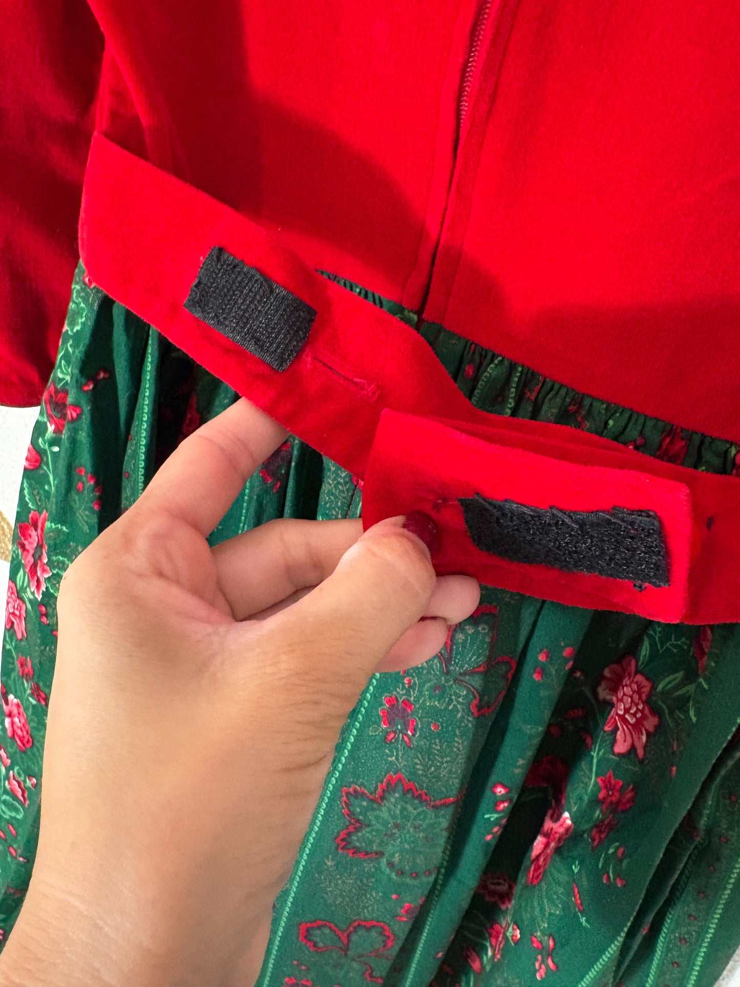 Vintage Ruth of Carolina older girl dress.