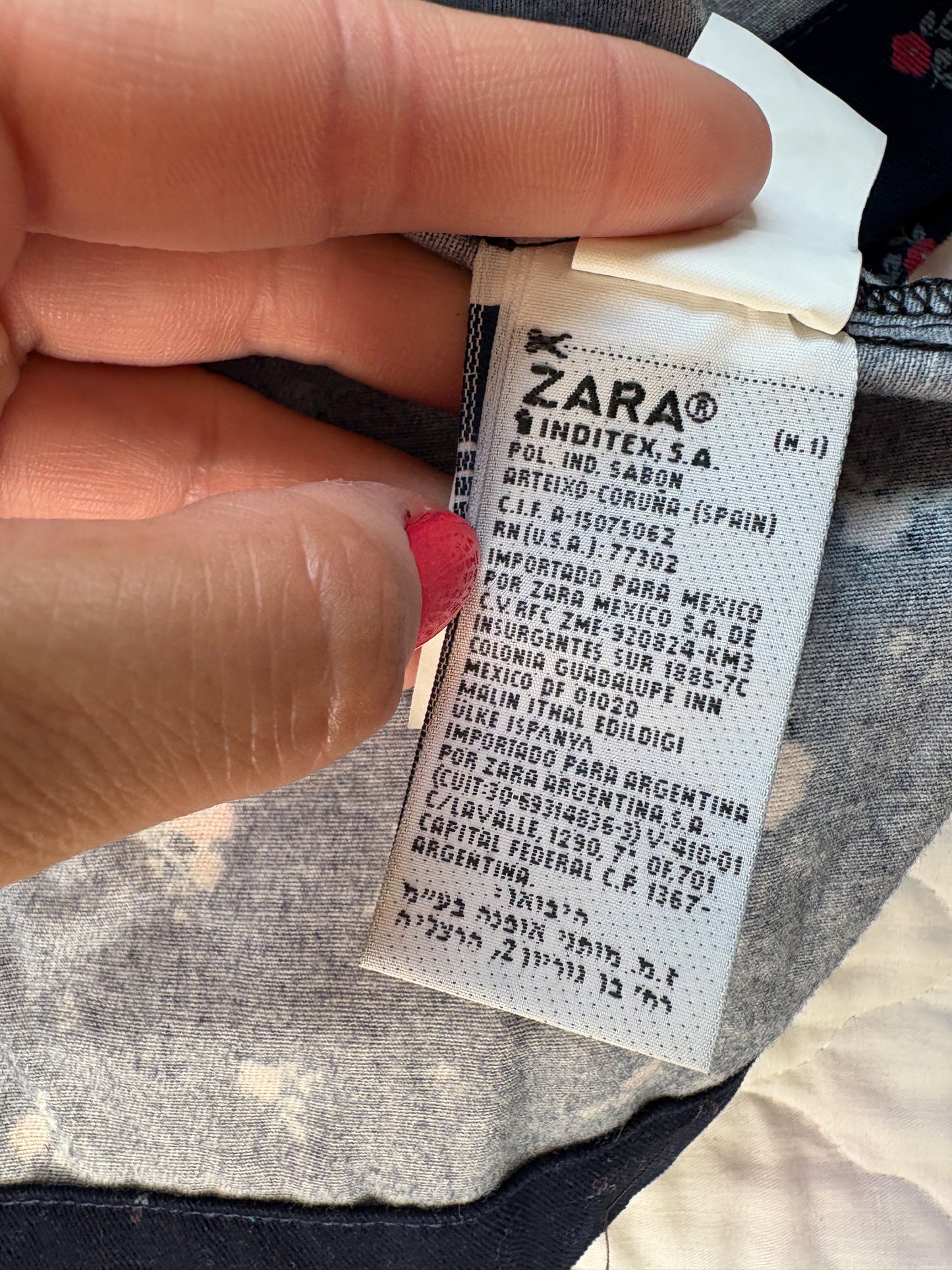 Deadstock vintage Zara toddler floral jumper.