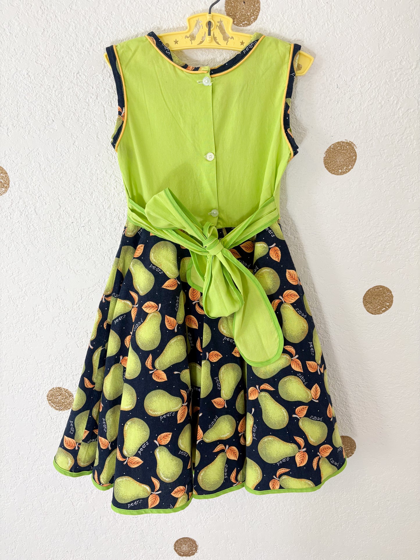 Unbranded vintage? pears toddler dress.