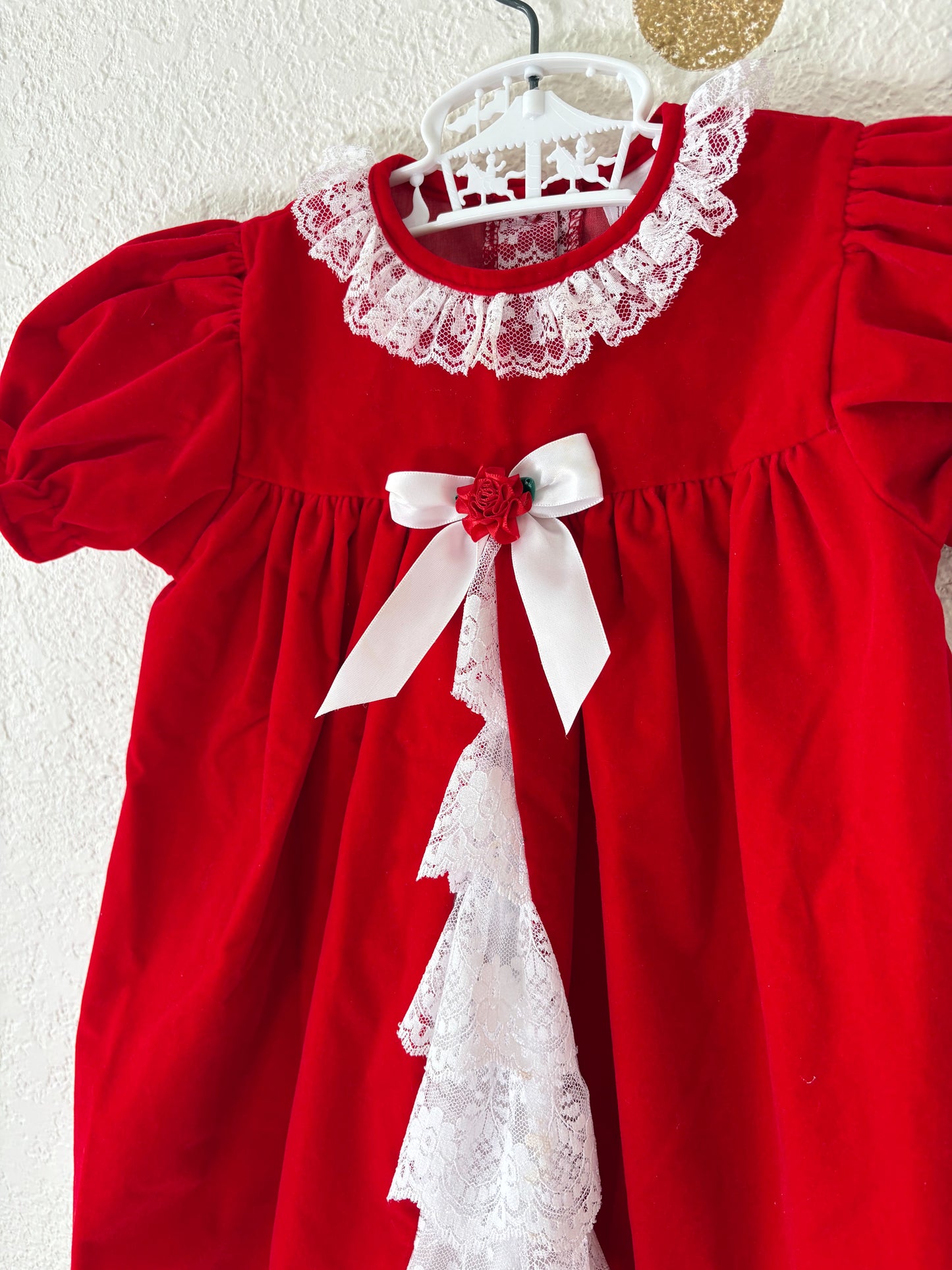 Vintage Bryan & Co toddler velvet dress.