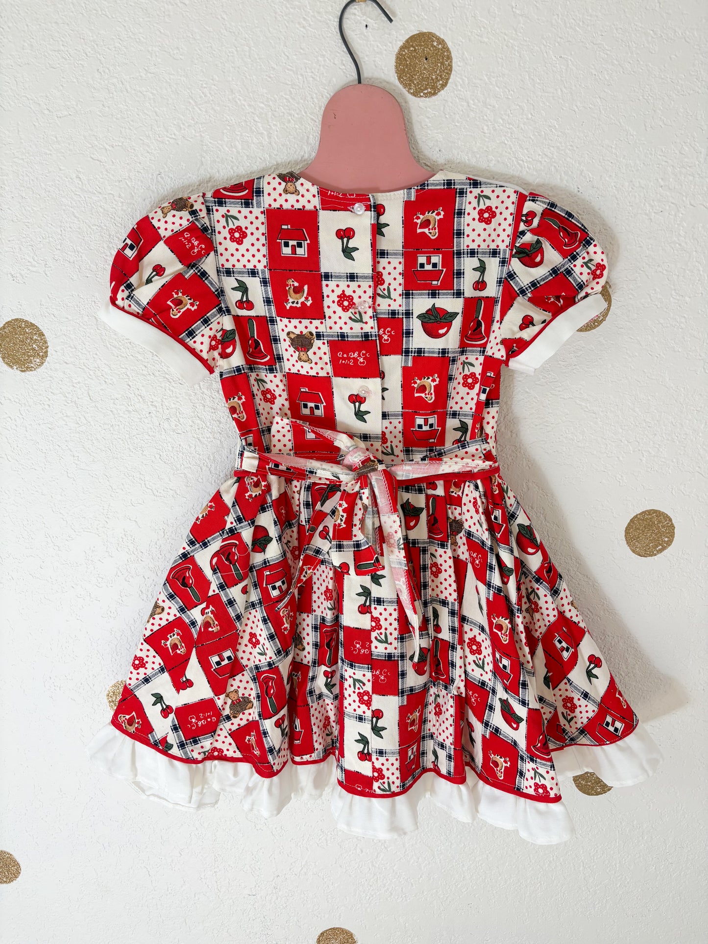 Vintage Nita's full circle cottagecore dress.