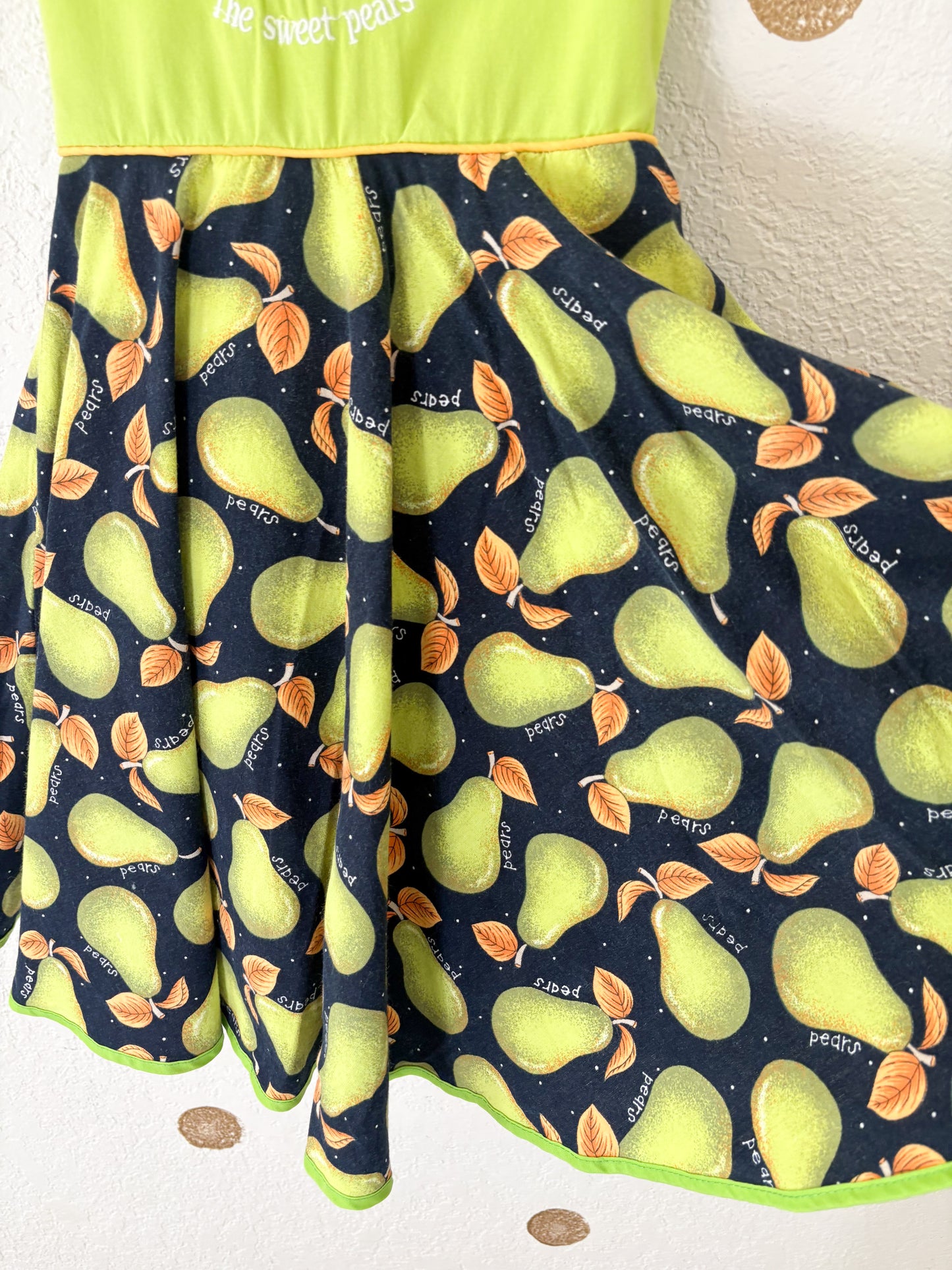 Unbranded vintage? pears toddler dress.