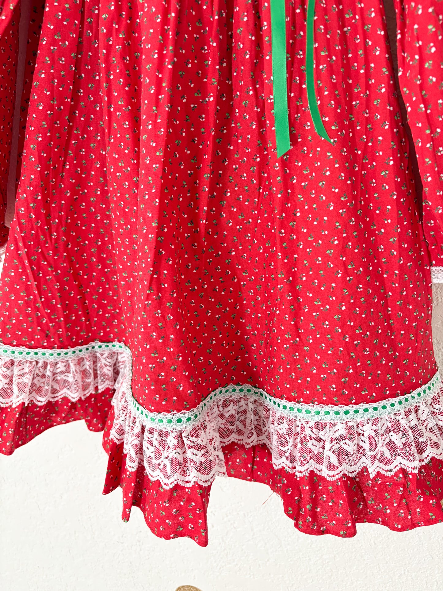 Vintage Bryan & Co frilly dress