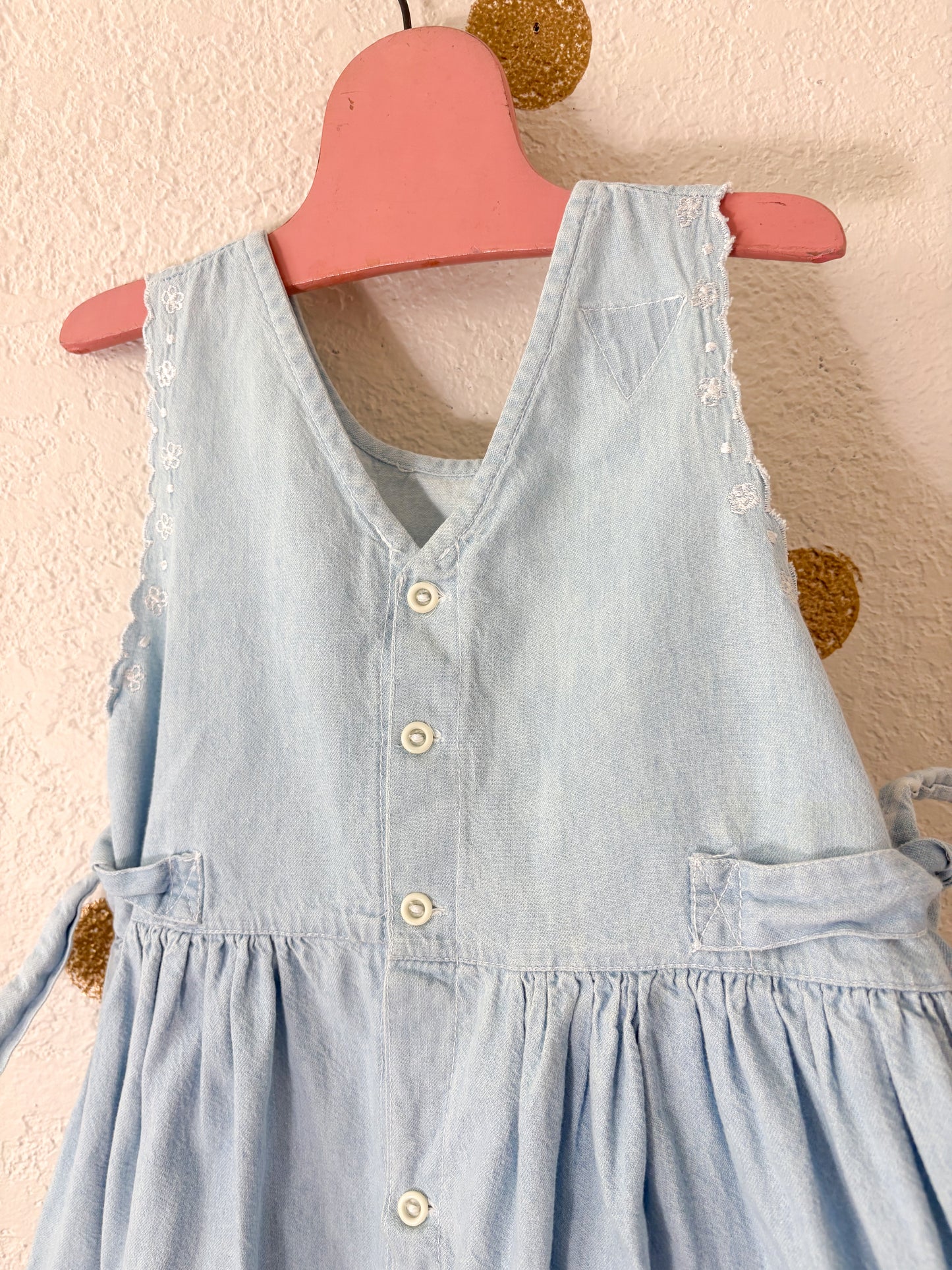 Vintage European Enanitos chambray pinafore style dress.