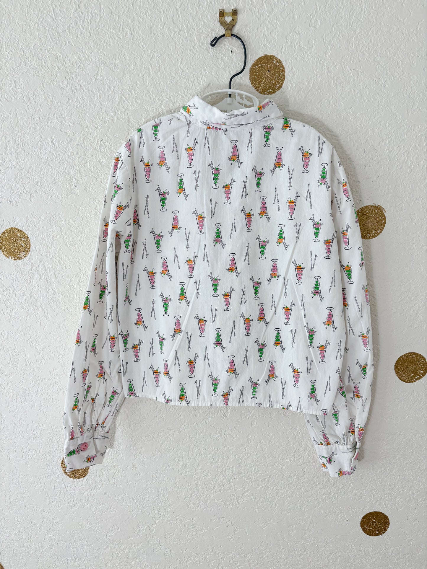 Unbranded vintage AOP long sleeve button up.