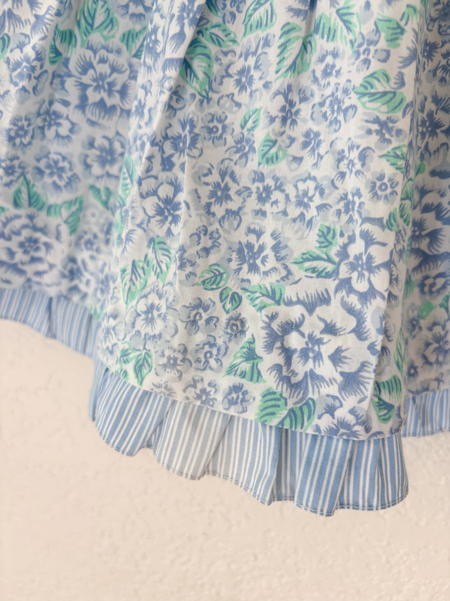 Vintage Kiwi Kids 2 piece floral baby set.