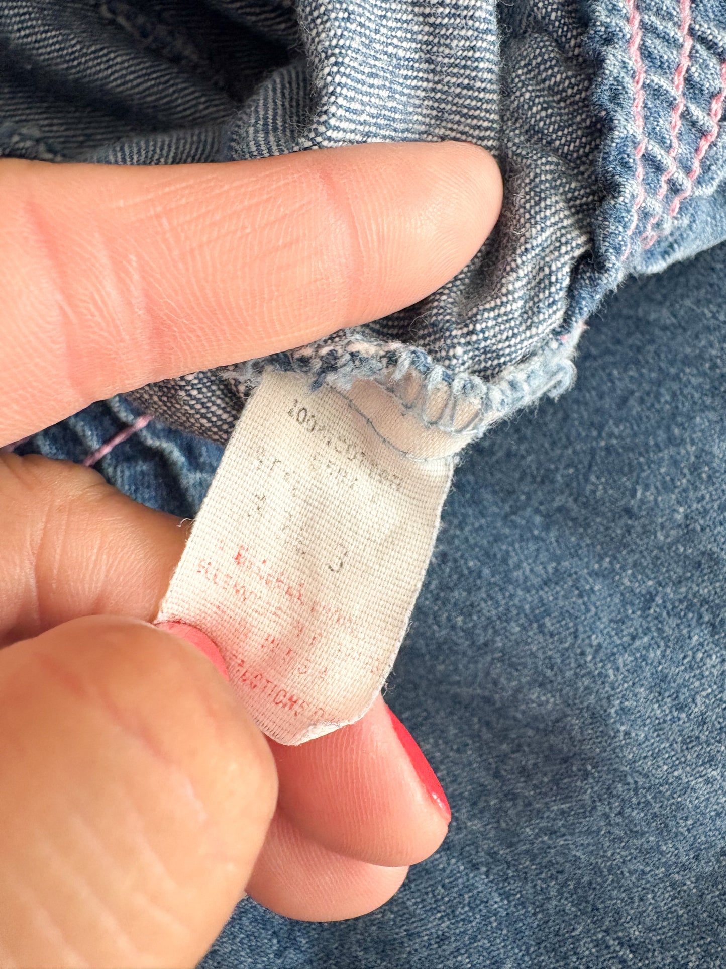 Unbranded vintage toddler jeans.