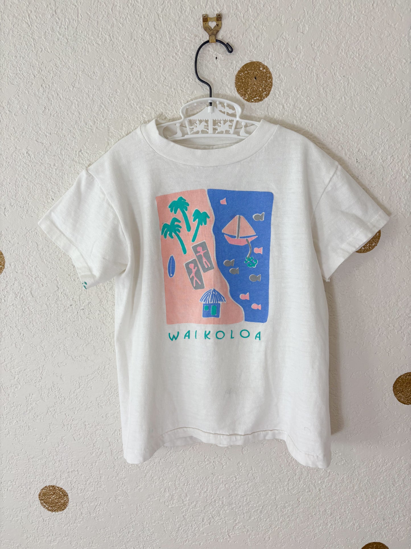 Vintage Waikoloa souvenir top.