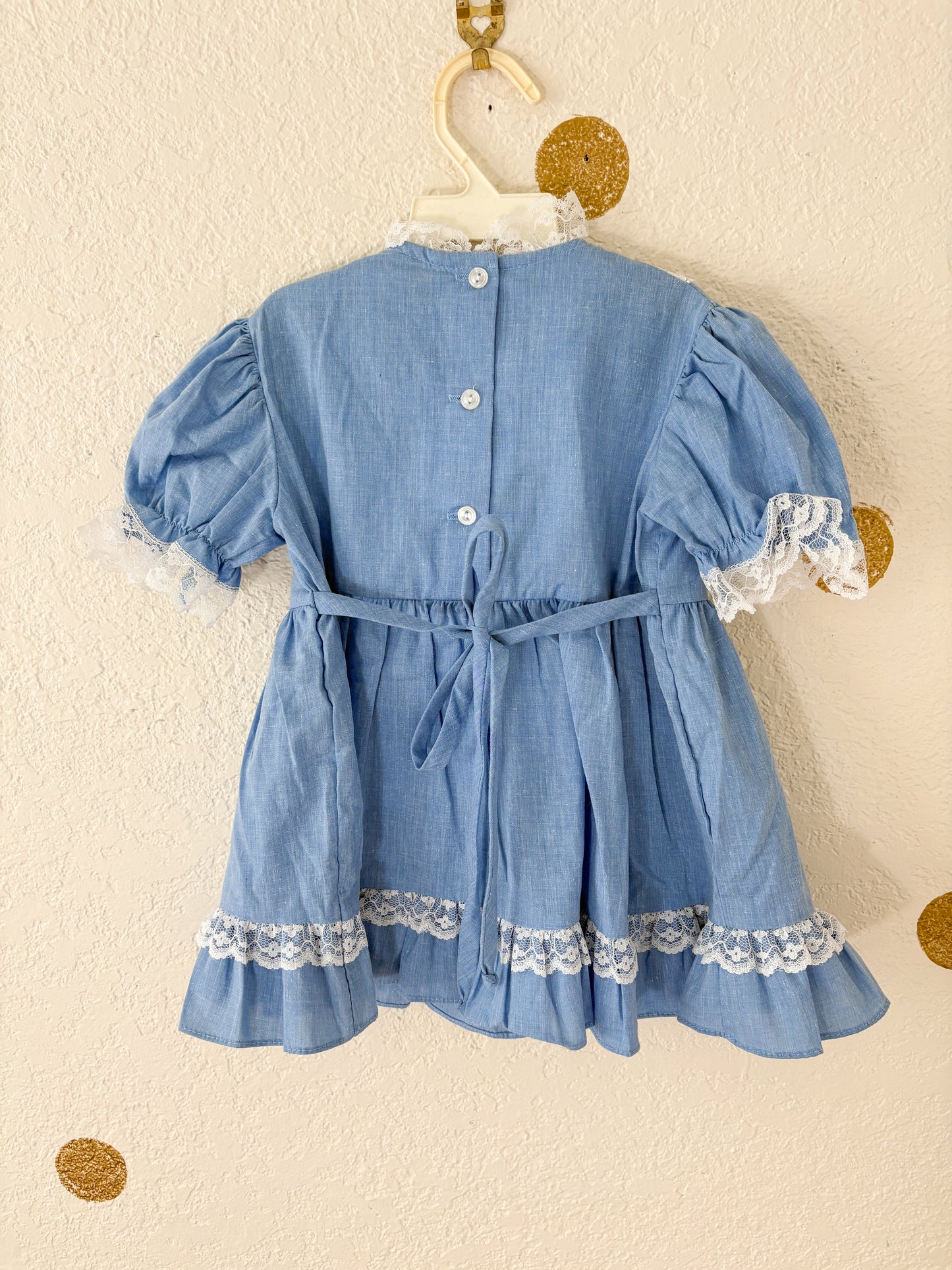 Unbranded deadstock vintage toddler prairie dress.