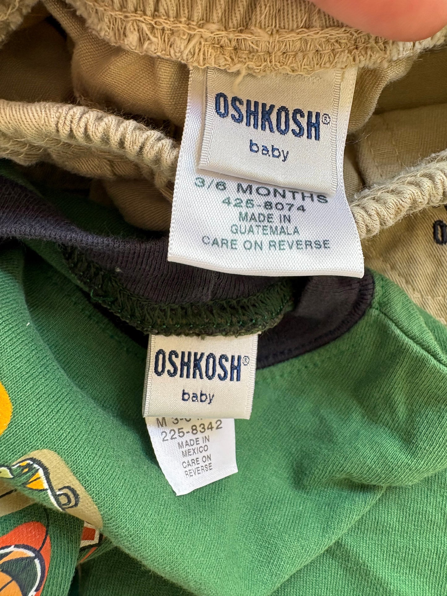 Y2K Oshkosh 2 piece baby set.