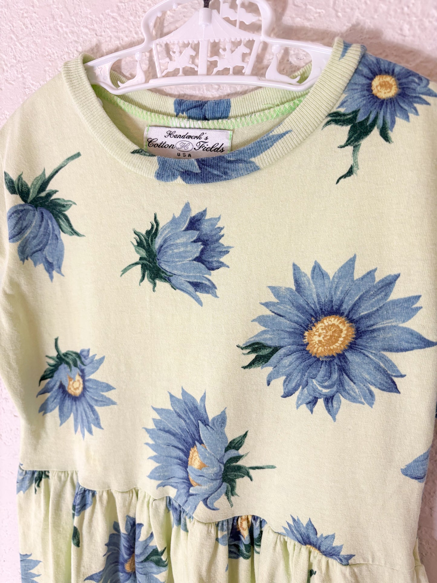 Vintage Cotton Fields USA AOP floral dress.