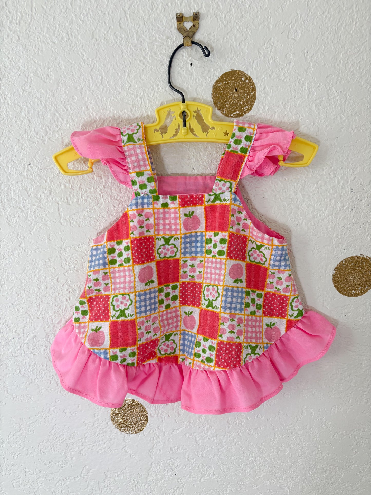 Unbranded vintage AOP novelty toddler top.