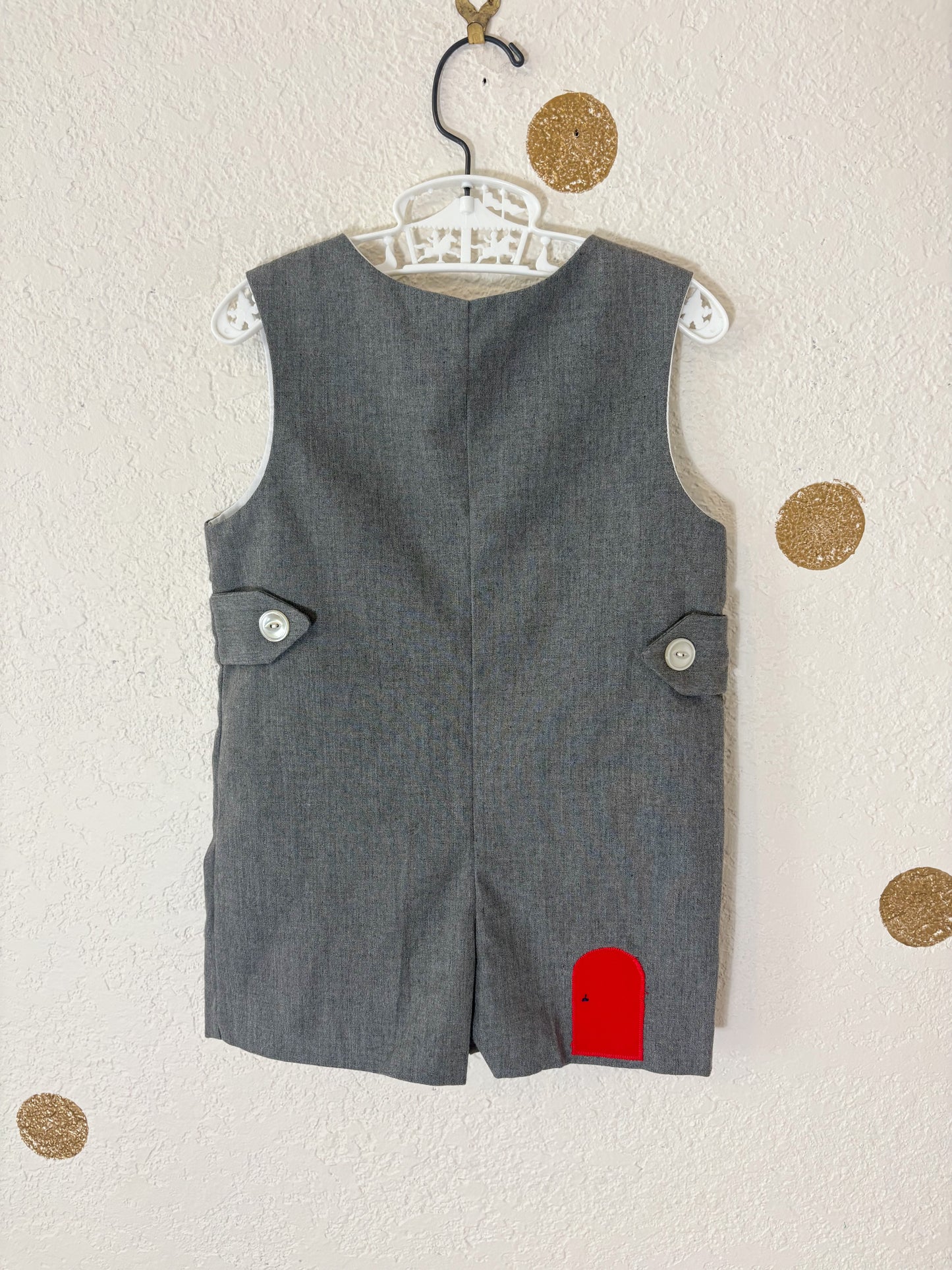 Unbranded vintage toddler romper.