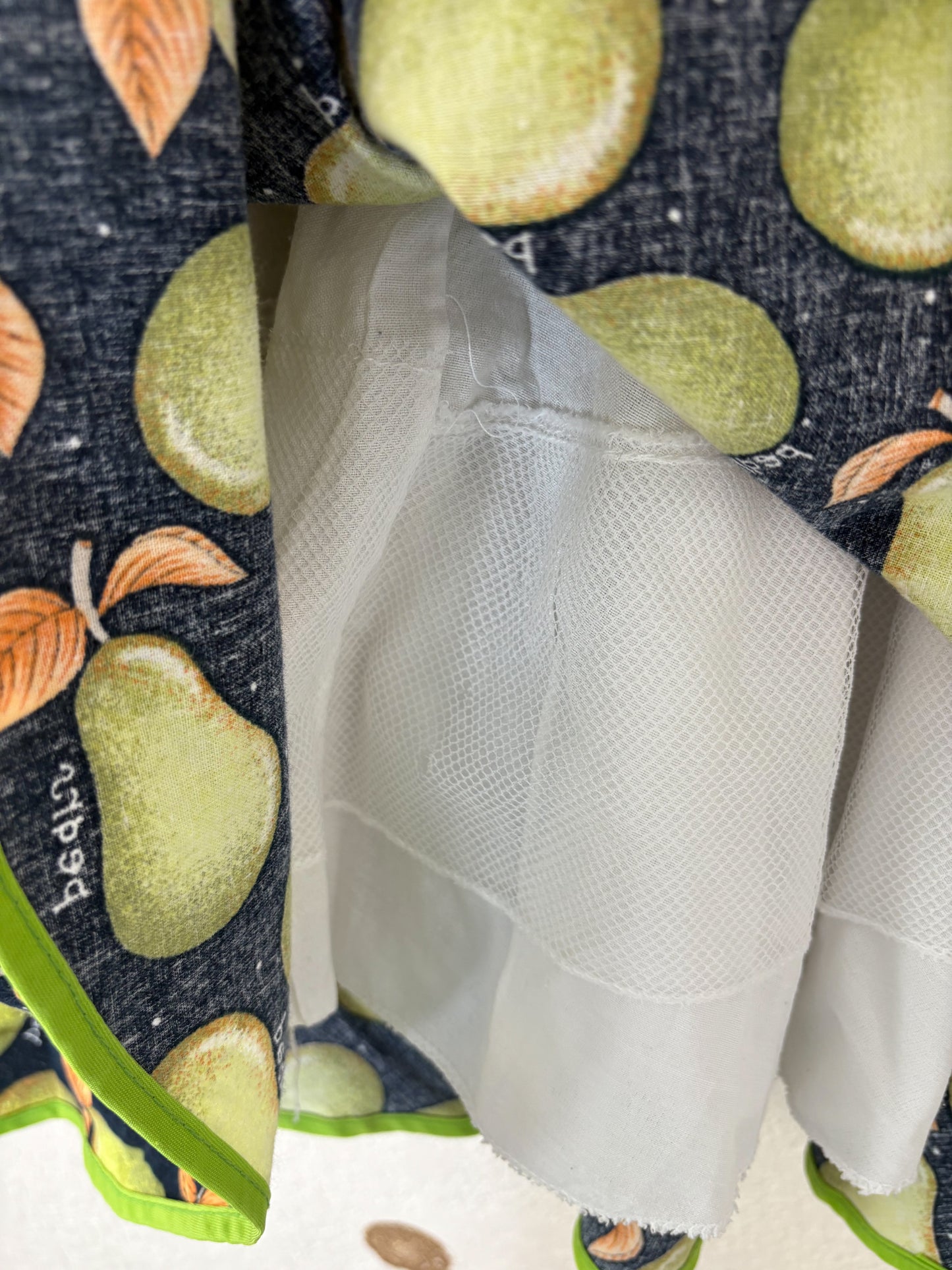 Unbranded vintage? pears toddler dress.