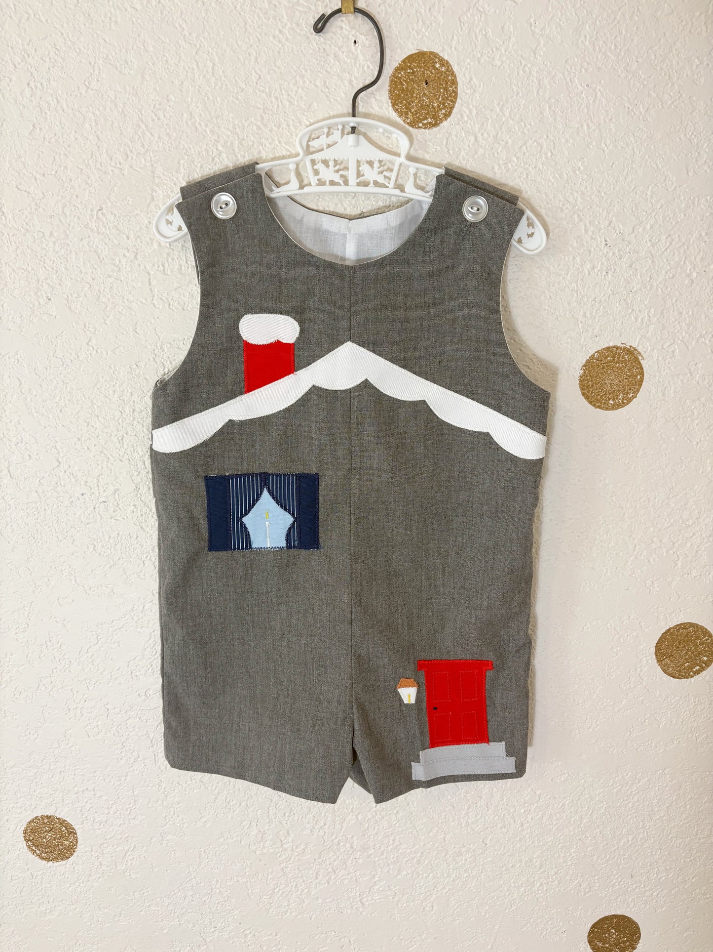 Unbranded vintage toddler romper.