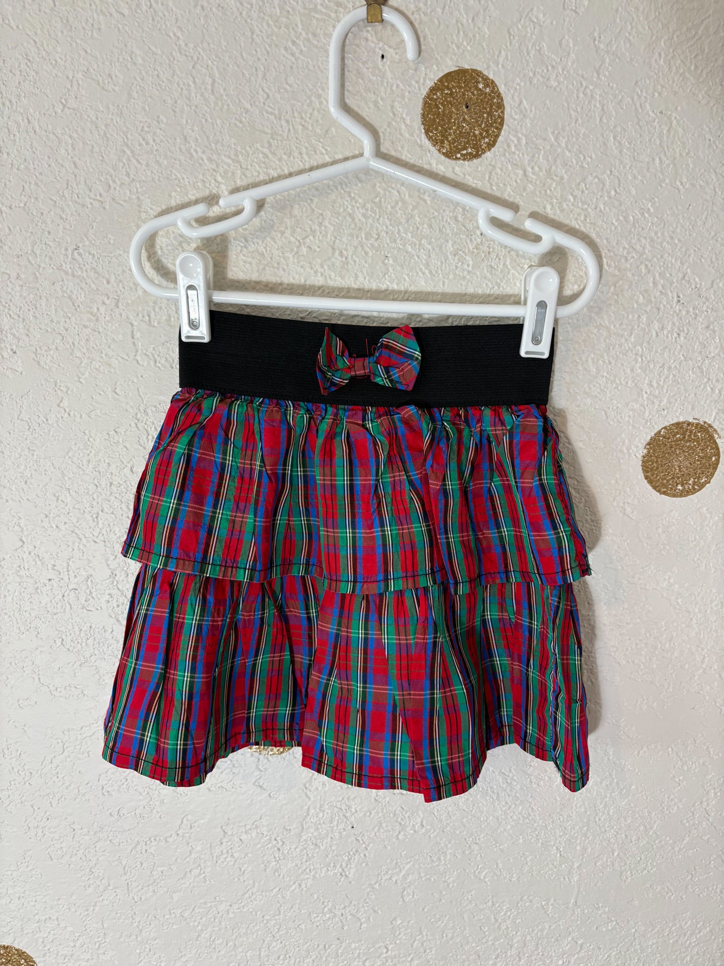 Vintage Us-Wear plaid skirt.