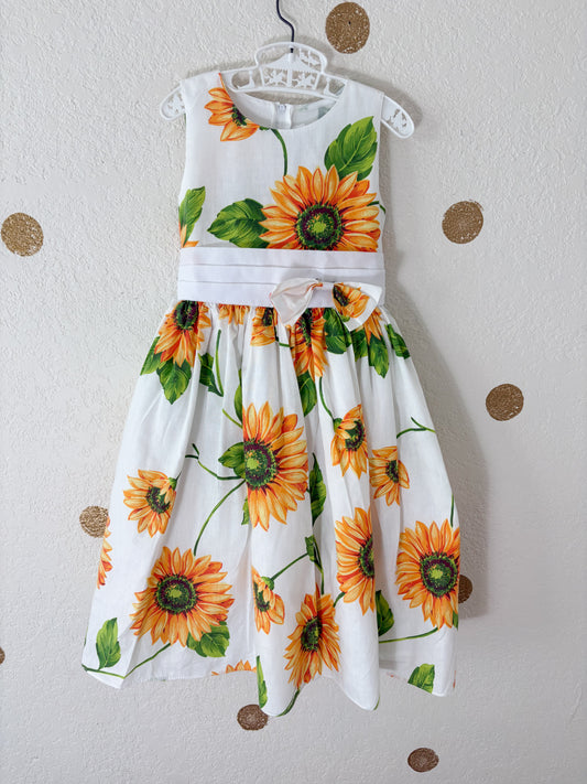 Vintage AOP floral dress.