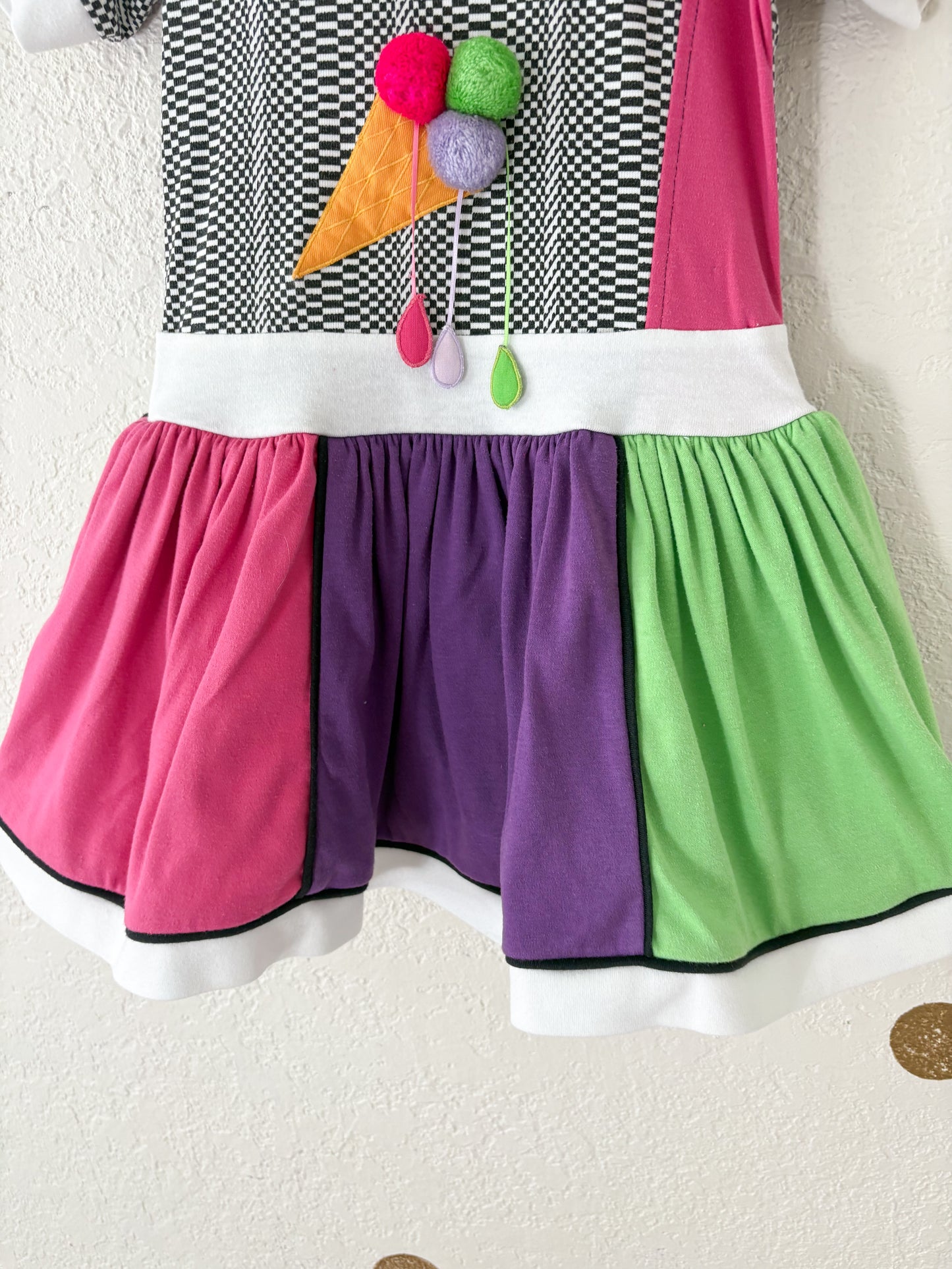 Vintage La Hormiguita 3D dress/tunic.