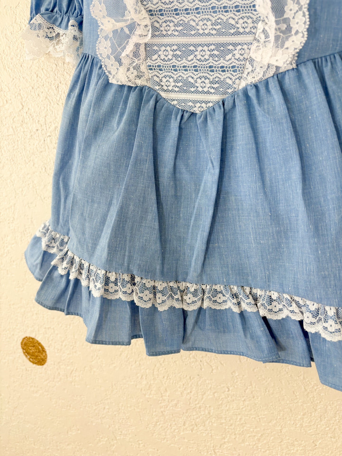 Unbranded deadstock vintage toddler prairie dress.
